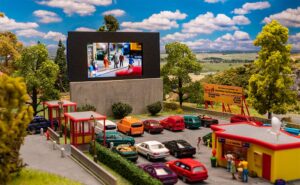 Cinema drive-in scala H0 Faller