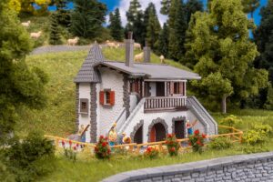 Casa Alpina scala H0 Faller