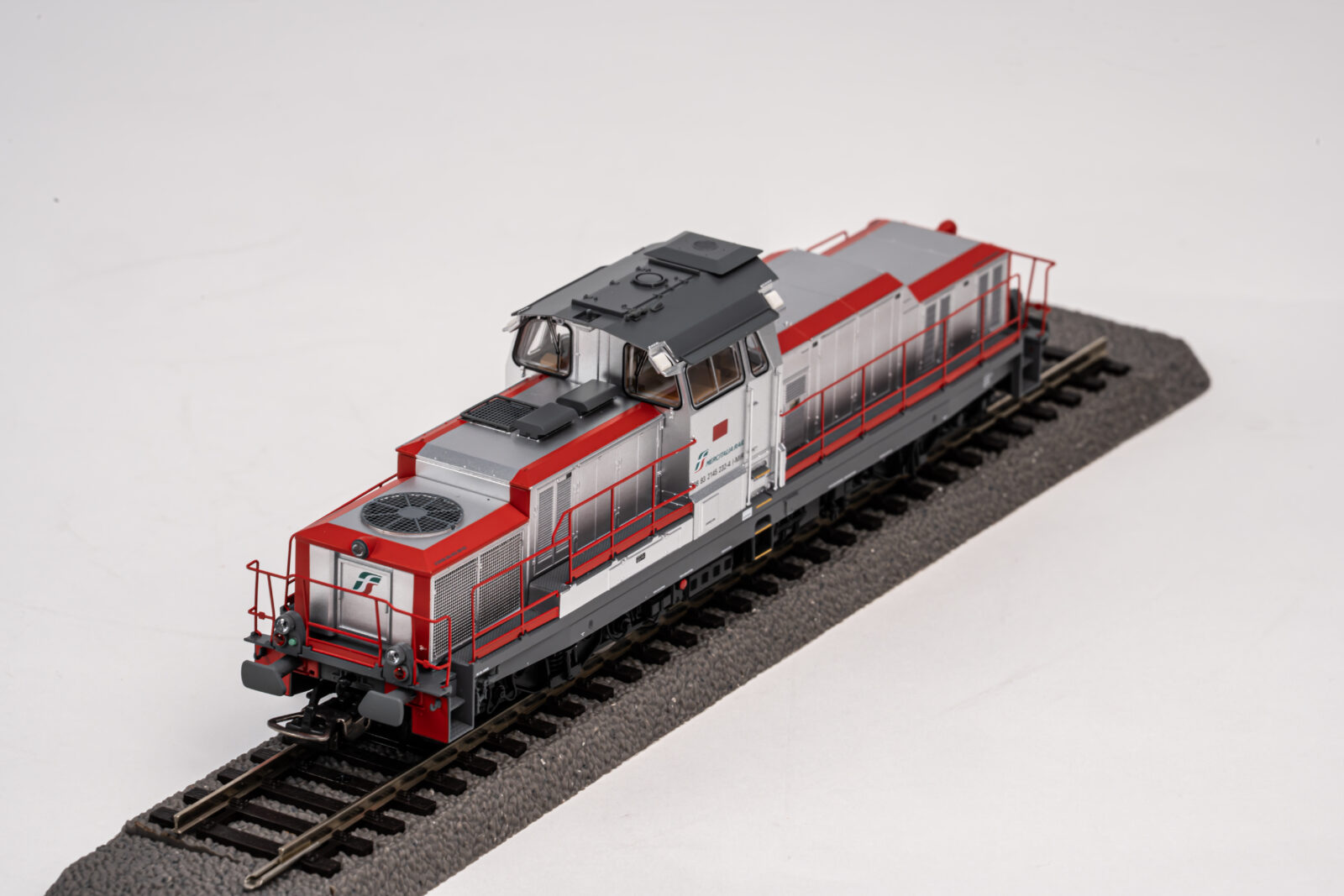 Locomotiva Diesel D.145 FS Epoca VI Scala H0 DS Modellismo Locomotiva Diesel D.145 FS Epoca VI scala H0