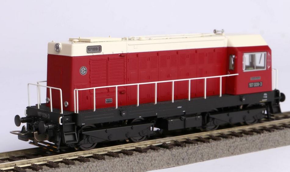 Locomotiva Diesel Gruppo 107 DR Epoca IV, incl. decoder compatibile mfx Scala H0 DS Modellismo Locomotiva Diesel Gruppo 107 DR scala H0