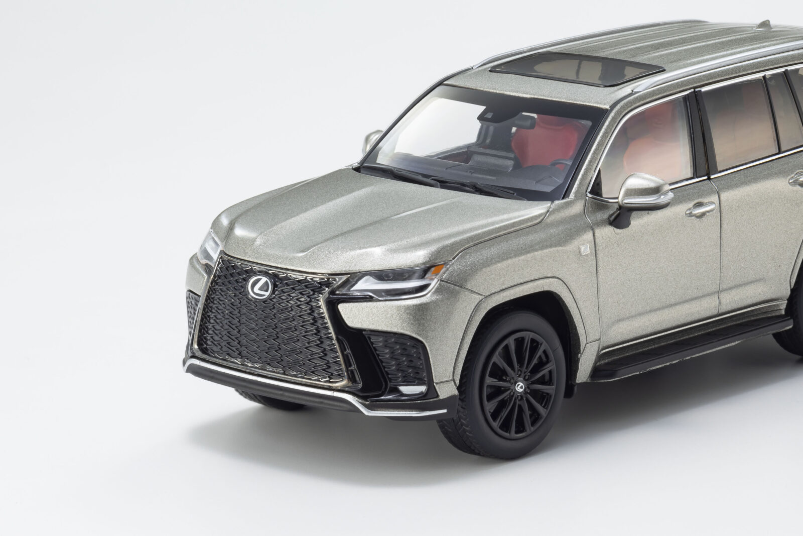 Lexus LX 600 F Sport DS Modellismo Lexus LX 600 F Sport scala 1:43 Kyosho