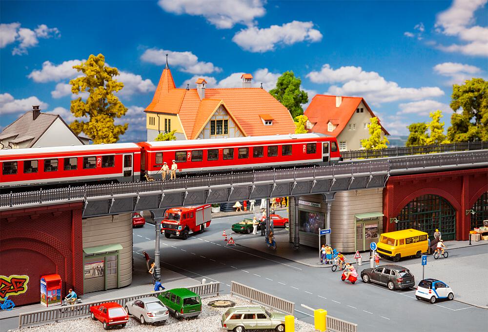 Ponte ferroviario-urbano Scala H0 DS Modellismo Ponte ferroviario-urbano scala H0 Faller
