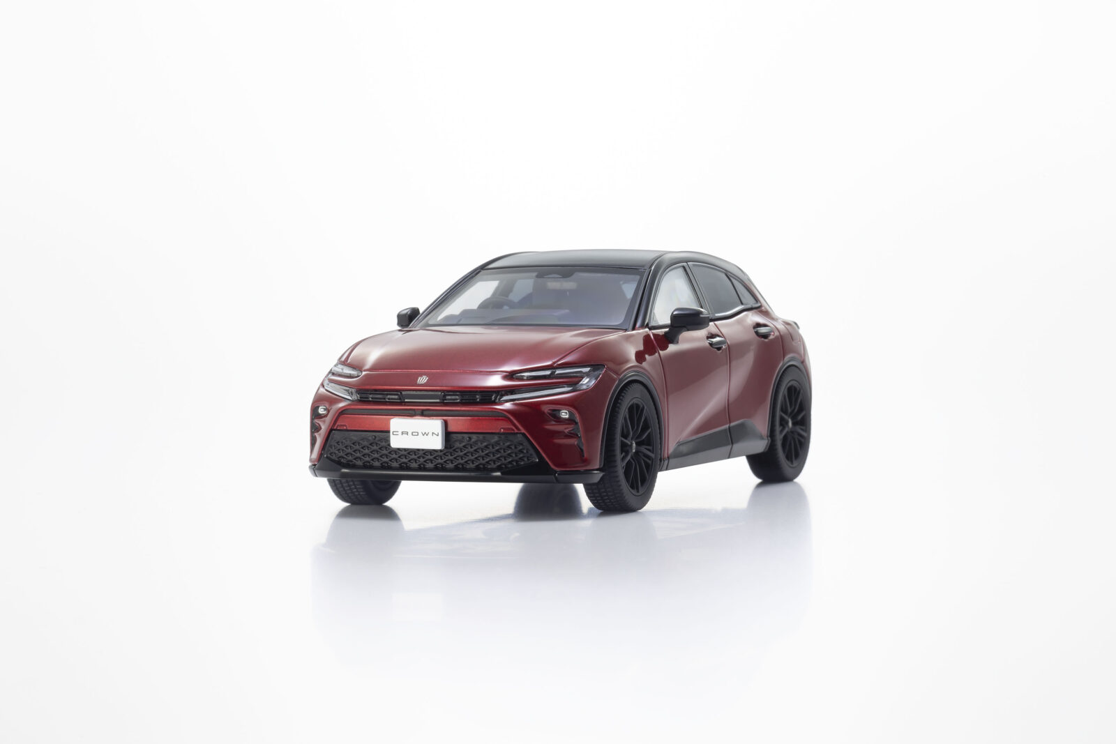 Toyota Crown Sport RS DS Modellismo Toyota Crown Sport RS scala 1:43 Kyosho