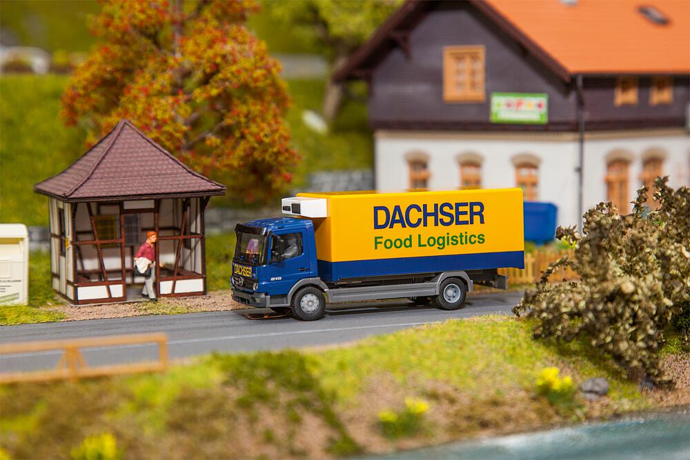 Car System Start-Set Autocarro MB Atego Dachser Scala H0 DS Modellismo Car System Start-Set Autocarro MB scala H0