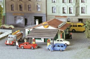 Stazione di servizio scala N Faller