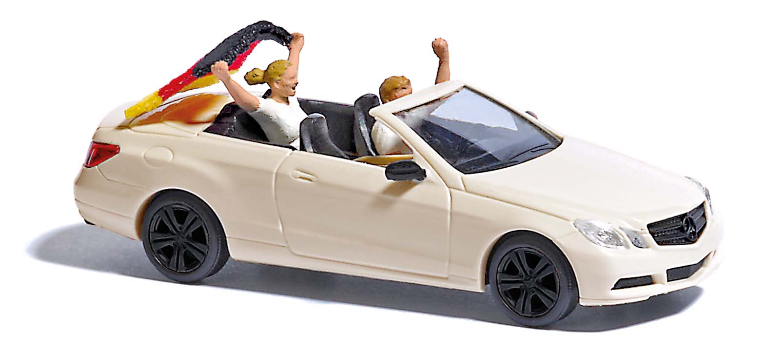 Mercedes-Benz Classe E con Bandiera Tedesca Scala H0 DS Modellismo Mercedes-Benz Classe E Bandiera scala H0