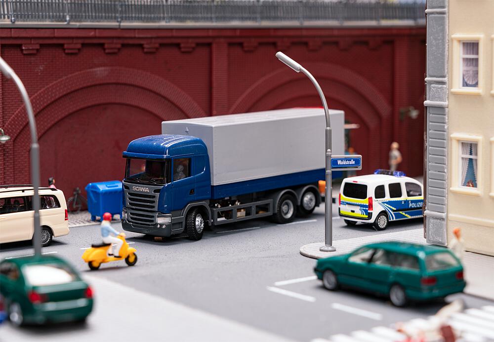 Autocarro Scania R 13 HL (HERPA) Scala H0 DS Modellismo Autocarro Scania R 13 HL (HERPA) scala H0