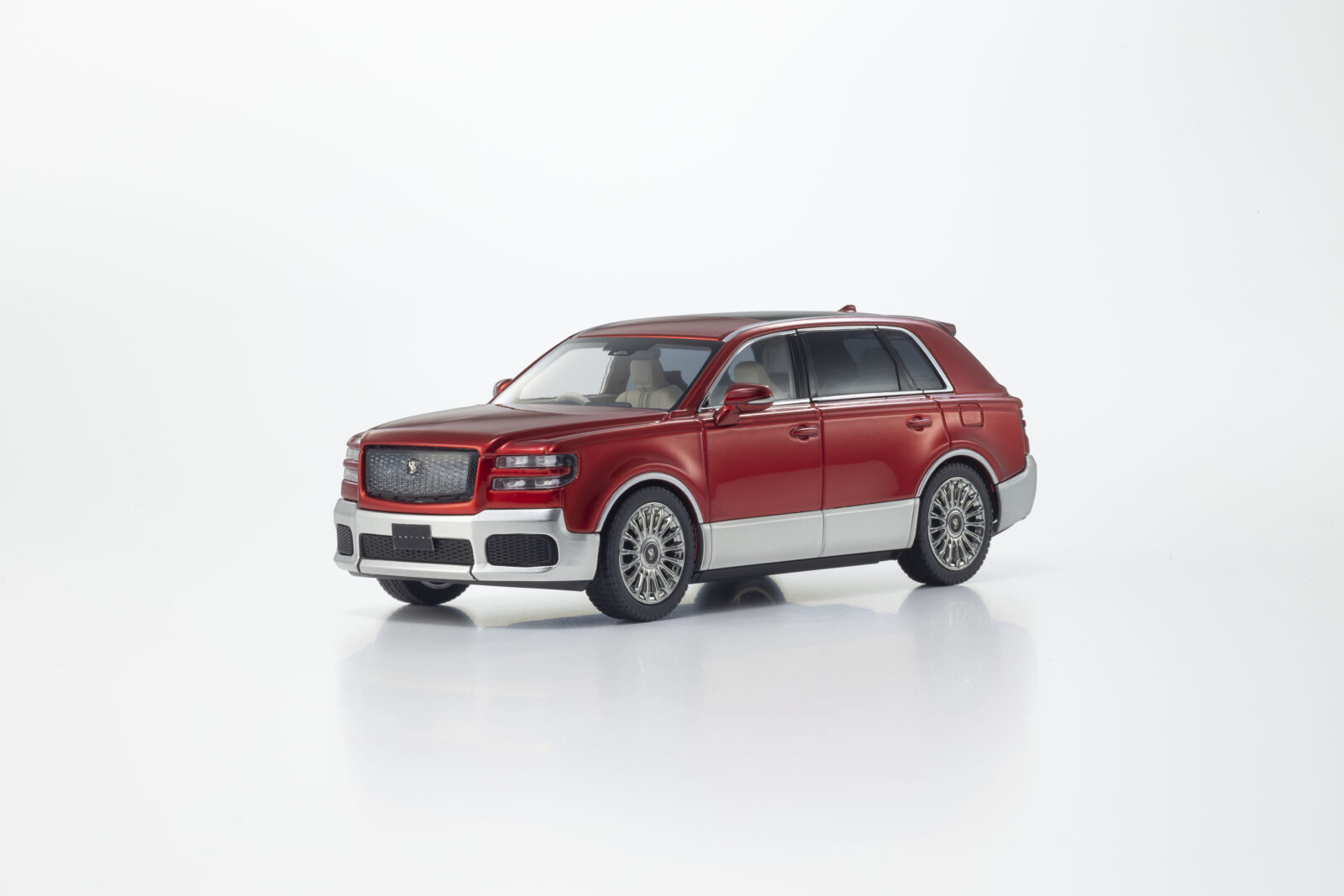 Toyota Century DS Modellismo Toyota Century scala 1:43 Kyosho
