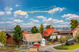 Casa in costruzione gru scala H0 Faller