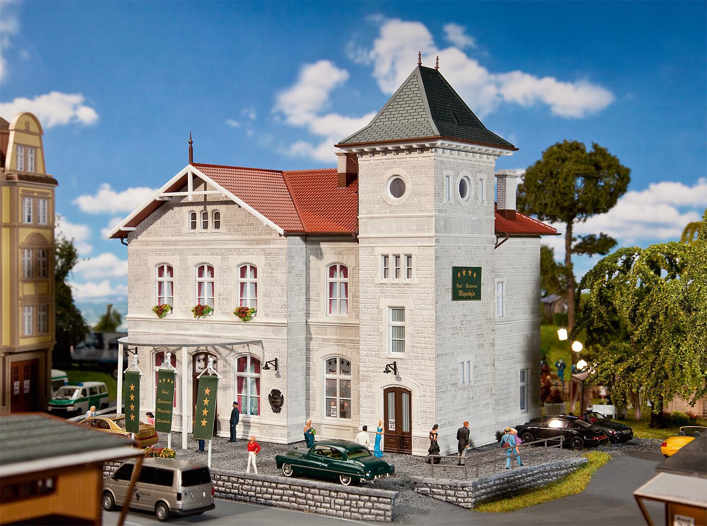 Hotel con Ristorante Gourmet Scala H0 DS Modellismo Hotel Ristorante Gourmet scala H0 Faller