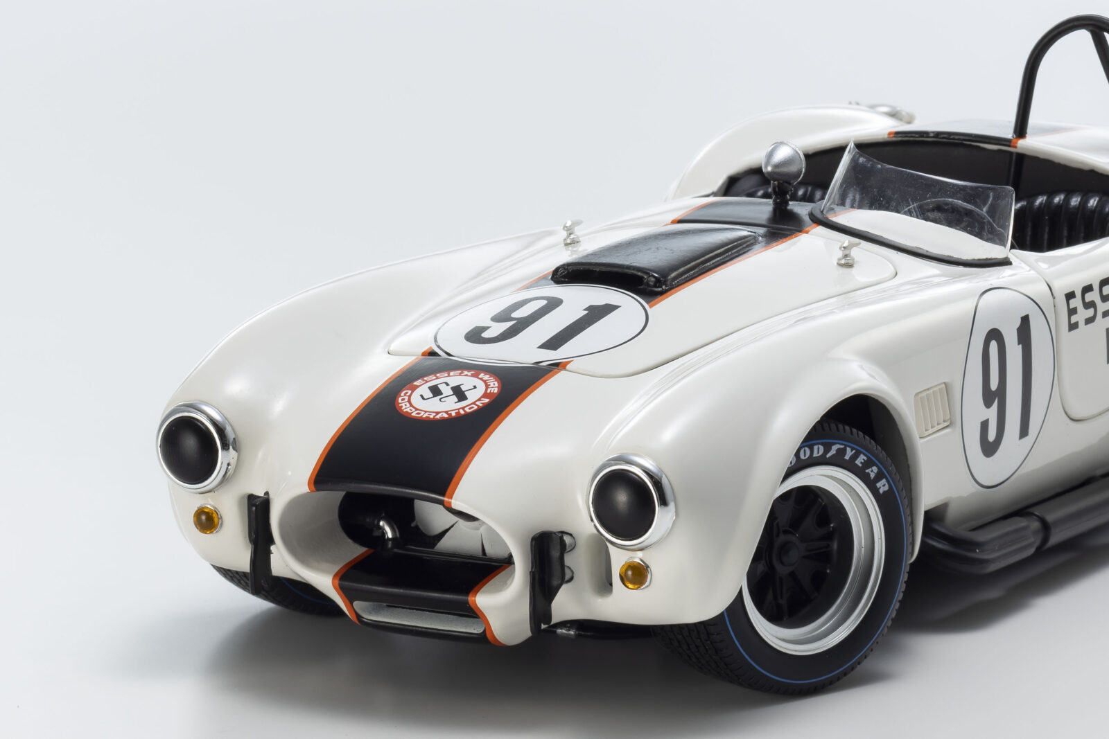 Shelby Cobra 427/C - Essex Wire #91 DS Modellismo Shelby Cobra 427/C Essex Wire #91 scala 1:18