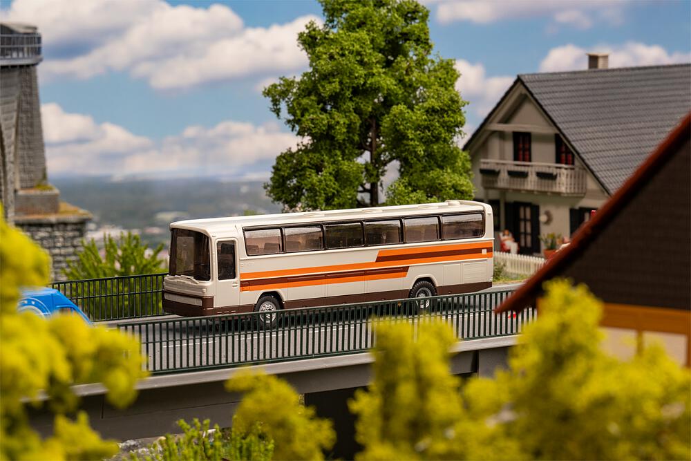 MB O 303 RHD Coach (WIKING) Scala H0 DS Modellismo MB O 303 RHD Coach (WIKING) scala H0 Faller