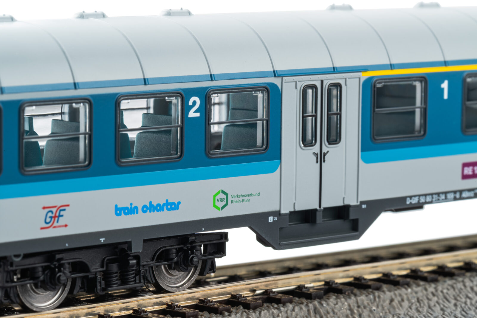 Carrozza Passeggeri 1^ / 2^ Classe Maas-Wupper-Express GFF Epoca VI Scala H0 DS Modellismo Carrozza Passeggeri 1^ / 2^ Classe scala H0 - vista 2