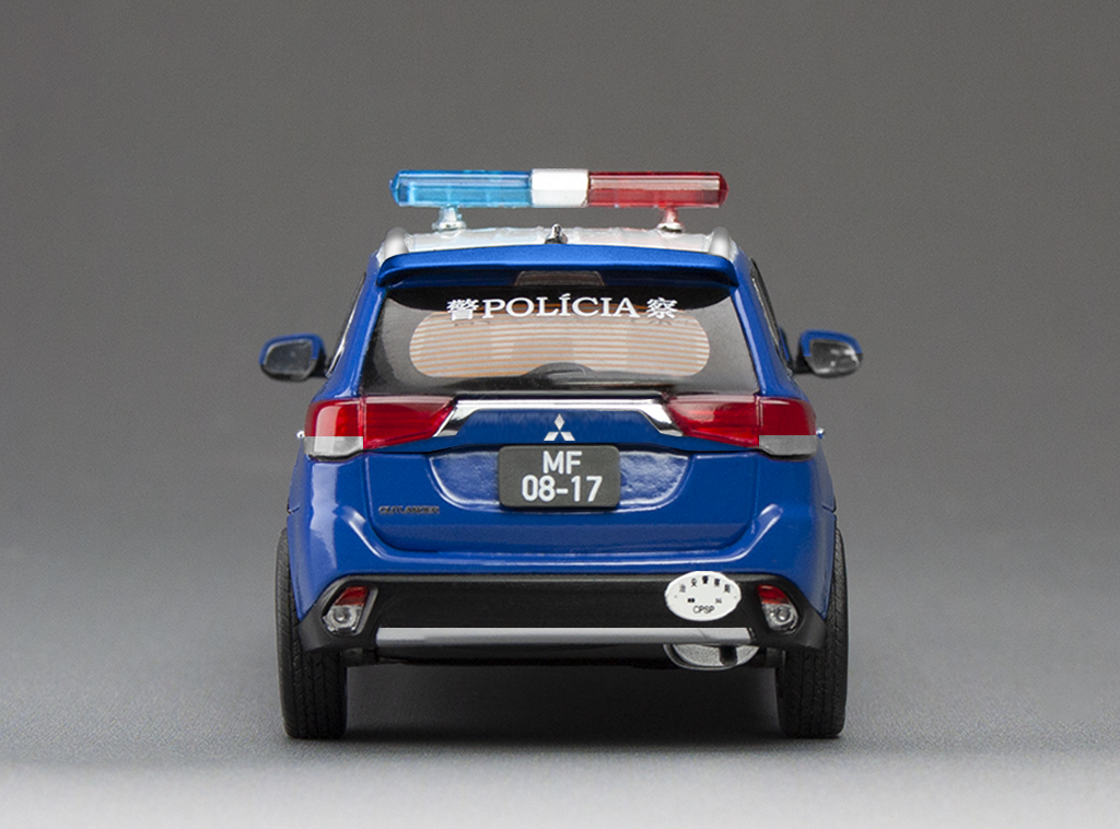 Mitsubishi Outlander 2017 - Polizia di Macao - Limited Edition DS Modellismo Mitsubishi Outlander 2017 Polizia scala 1:43