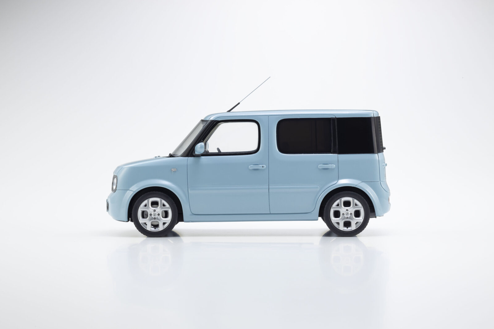 Nissan Cube DS Modellismo Nissan Cube scala 1:18 Samurai