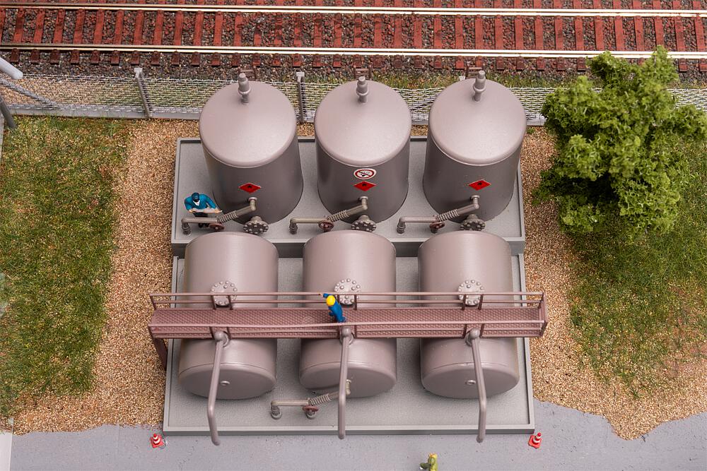 Deposito Serbatoi Scala H0 DS Modellismo Deposito Serbatoi scala H0 Faller