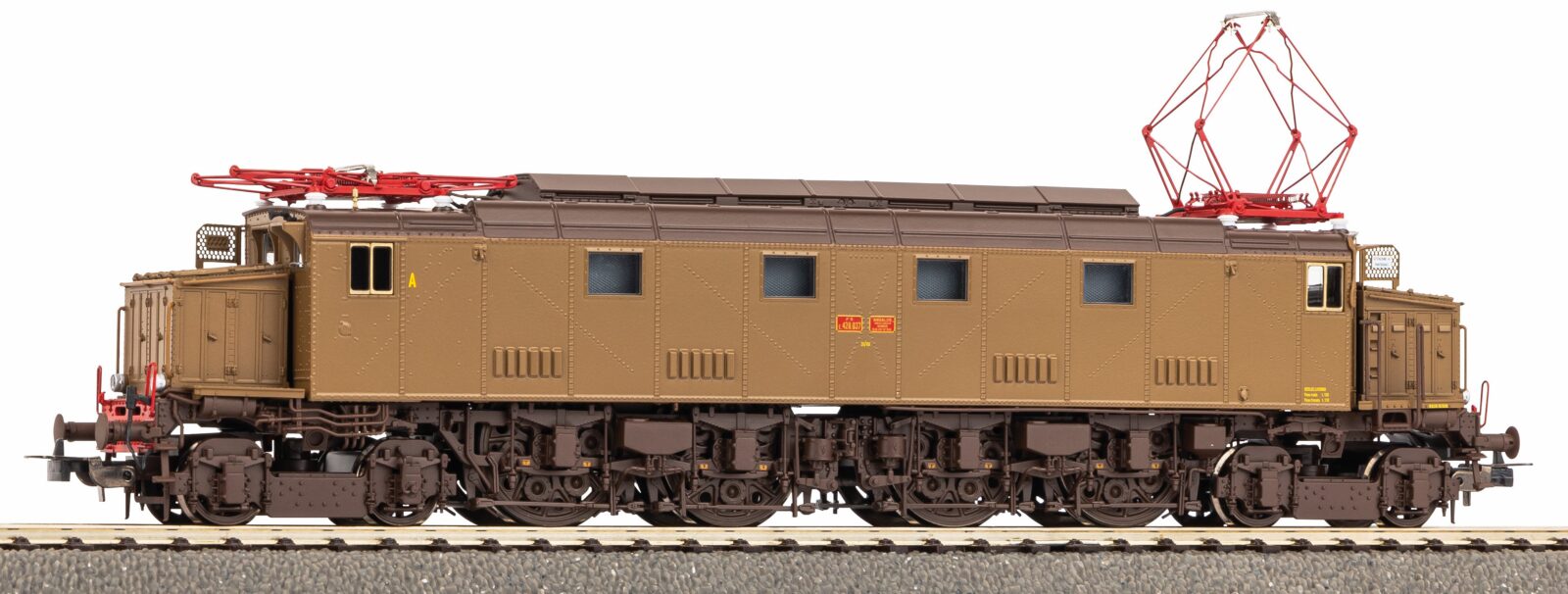 Locomotiva Elettrica E.428.037 FS di Prima Serie con Prese d'Aria Basse (Esclusiva eMMemodels) Scala H0 DS Modellismo Locomotiva Elettrica E.428.037 FS scala H0