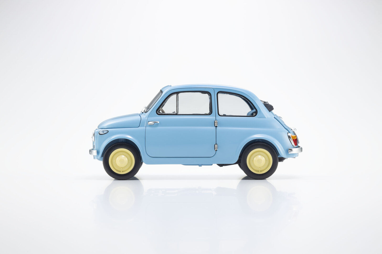 Fiat Nuova 500 DS Modellismo Fiat Nuova scala 1:18 Kyosho