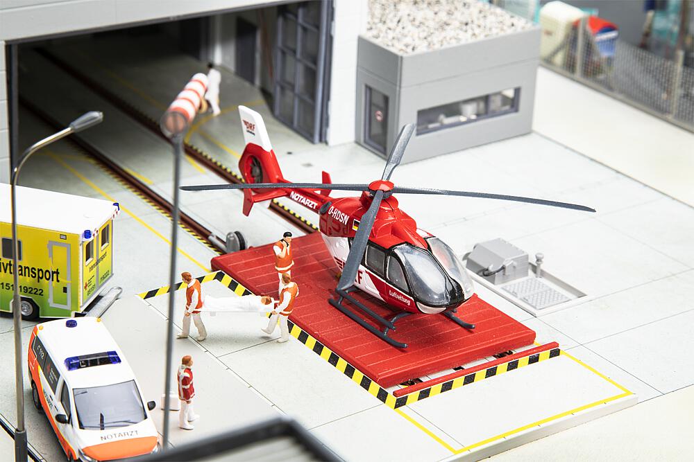 Centro di soccorso aereo Scala H0 DS Modellismo Centro di soccorso aereo scala H0 Faller