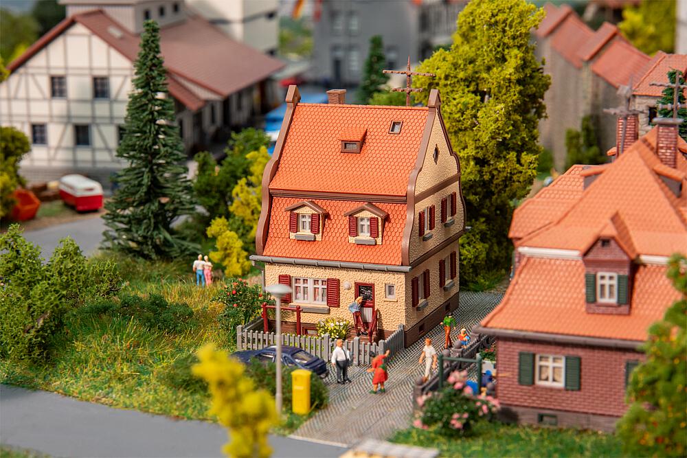 Piccola casa di proprietà Scala N DS Modellismo Piccola casa di proprietà scala N Faller