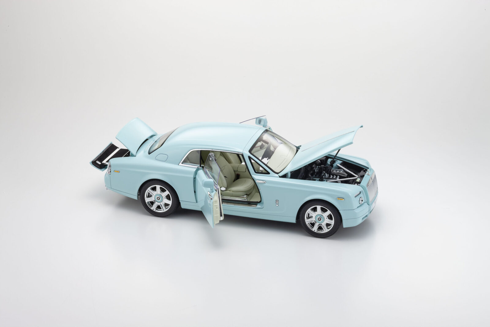 Rolls-Royce Phantom Coupe DS Modellismo Rolls-Royce Phantom Coupe scala 1:18 Kyosho