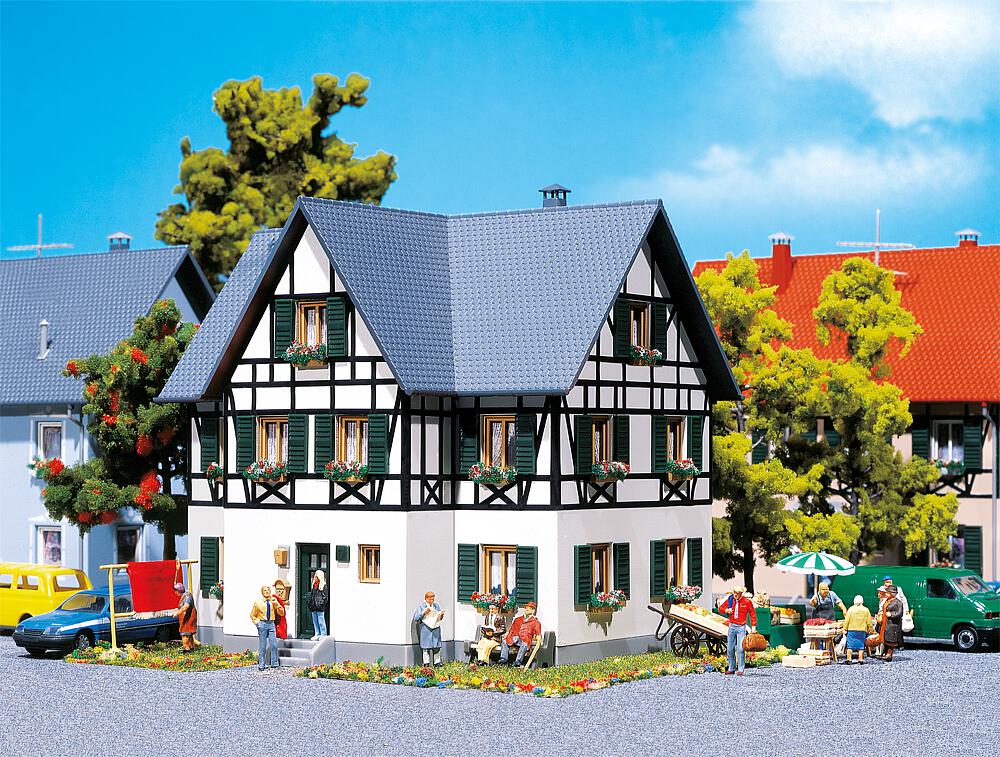 Casa bifamiliare con struttura a graticcio Scala H0 DS Modellismo Casa bifamiliare struttura scala H0