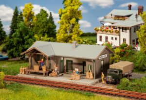Peterstal Stazione di sosta scala H0 Faller