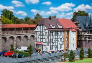 Farmacia del castello scala H0 Faller