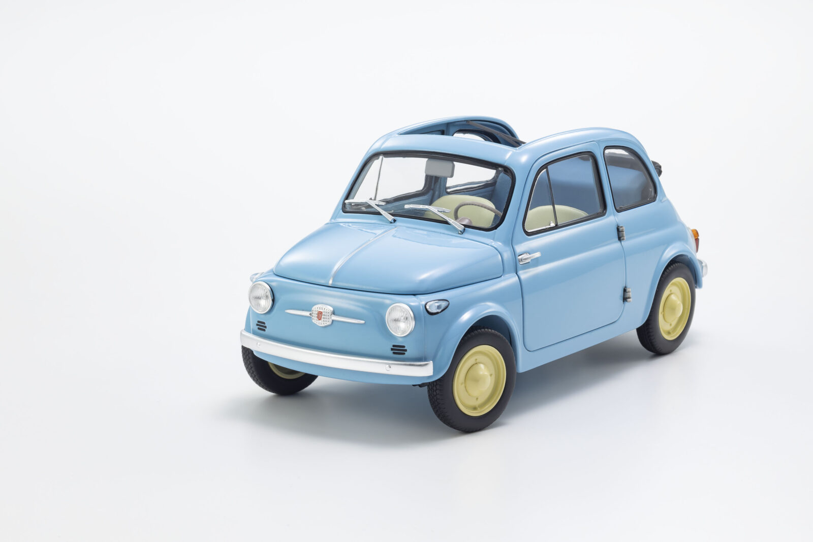 Fiat Nuova 500 DS Modellismo Fiat Nuova scala 1:18 Kyosho