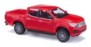 Nissan Navara rosso scala H0 Busch