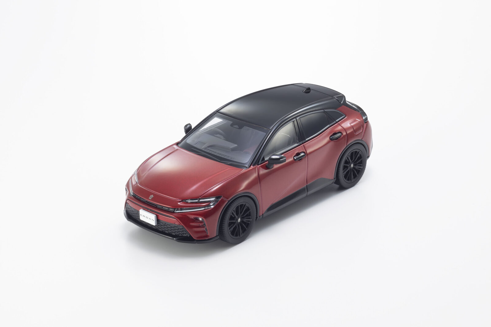 Toyota Crown Sport RS DS Modellismo Toyota Crown Sport RS scala 1:43 Kyosho