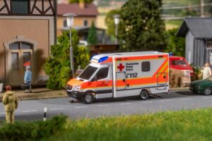 MB Sprinter DRK Ambulanza (HERPA) scala H0