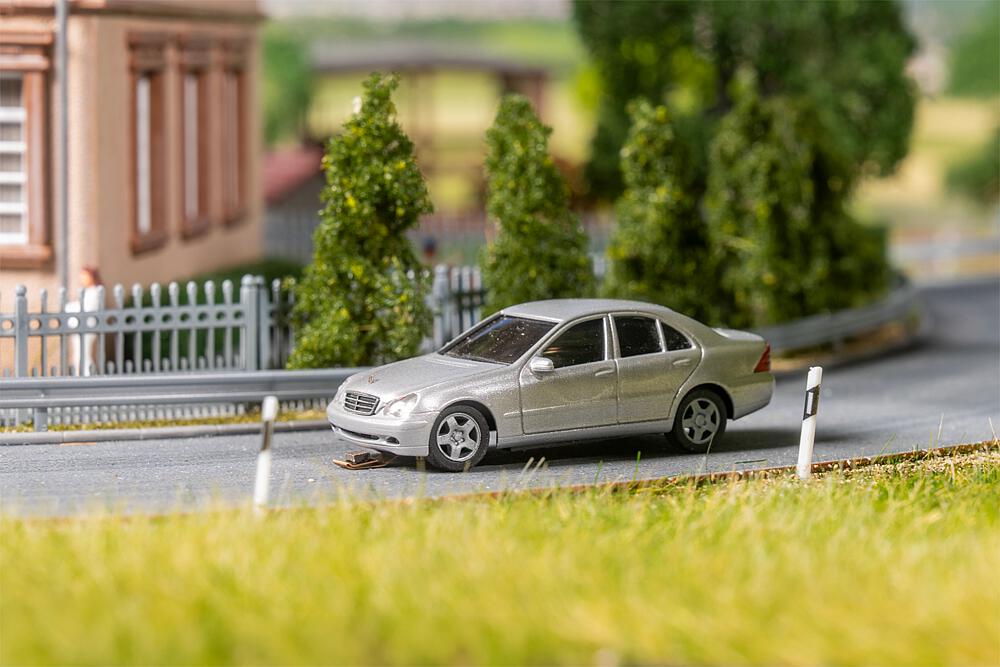 MB Classe C W 203, argento (HERPA) Scala H0 DS Modellismo MB Classe C W 203, argento (HERPA) scala H0