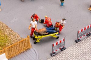 Paramedici scala H0 Faller