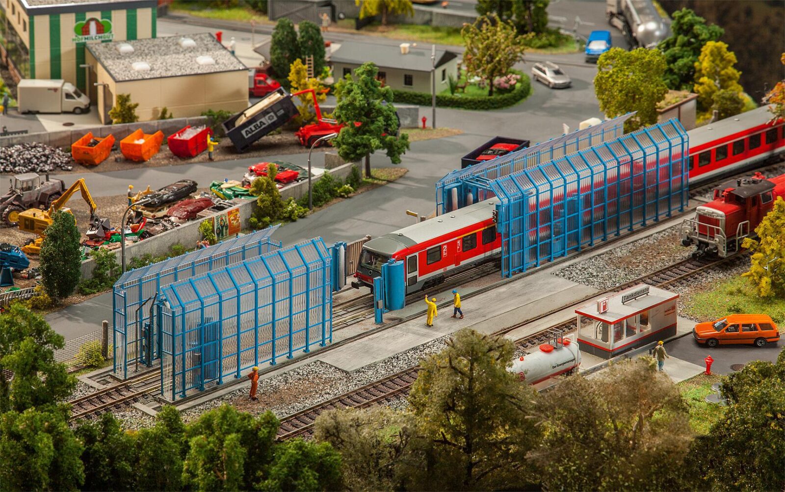 Impianto di lavaggio treni Scala H0 DS Modellismo Impianto di lavaggio treni scala H0 Faller