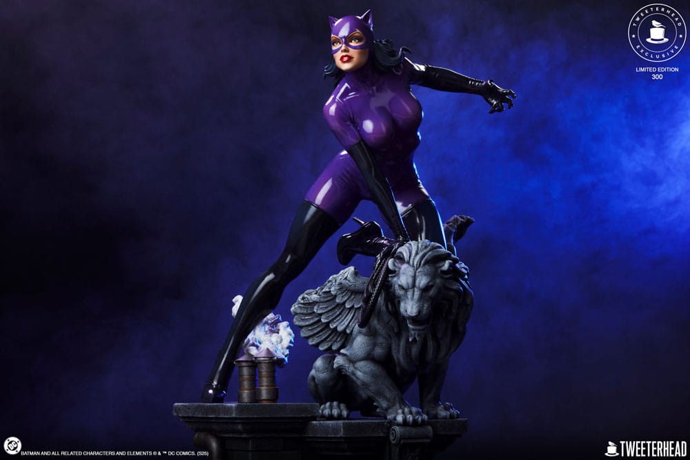 DC Comics Maquette 1/6 Catwoman (Purple Edition) 35 cm DS Modellismo Dc Comics Maquette Catwoman 35 cm scala 1/6