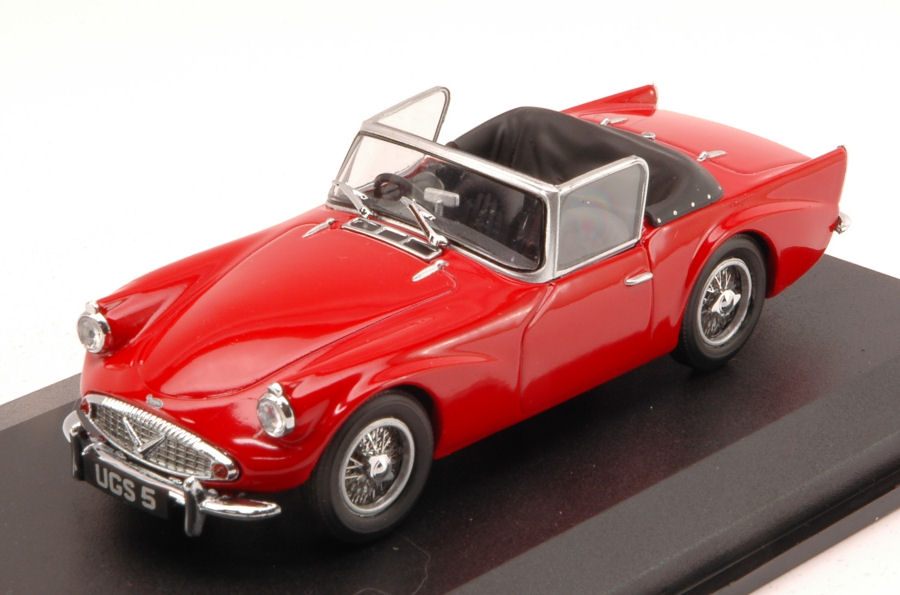 Daimler SP250 1959 Red 1:43 DS Modellismo Daimler SP250 1959 Red scala 1:43 Oxford