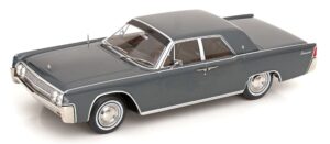 Lincoln Continental Sedan 1963 scala 1/18