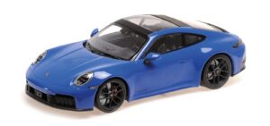 Porsche 911 Carrera 4 GTS Coupe scala 1/18