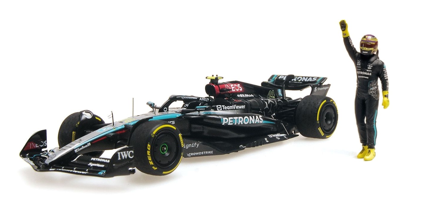 Mercedes AMG W15 Lewis Hamilton Last Race Mercedes Abu Dhabi GP 2024 with Figurine DS Modellismo Mercedes AMG W15 Lewis Hamilton scala 1/18