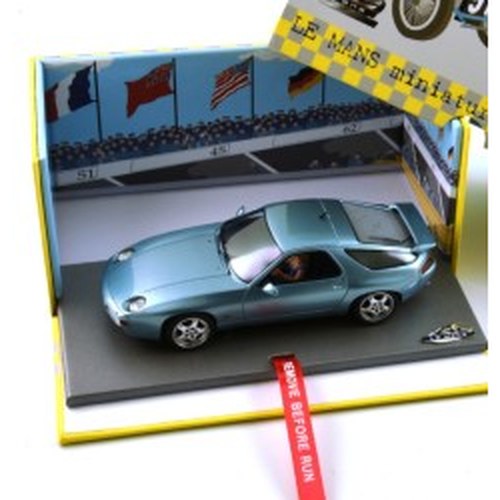 Porsche 928 - Light Blue DS Modellismo Porsche 928 - Light Blue